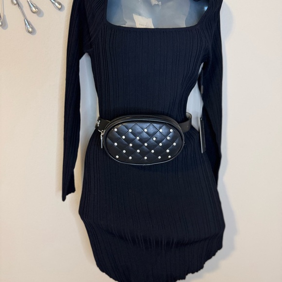 Embellished Steve Madden Pintuck Belt Bag Size Large NWT!!! - Picture 7 of 11